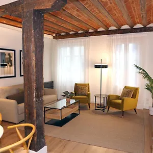 Premium En Pleno Casco Viejo De Bilbao