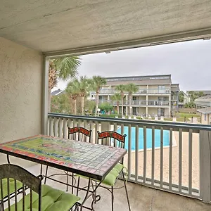 breezy-panama-city-beach-condo-steps-to-sand.panamacity-beachhotels.com/